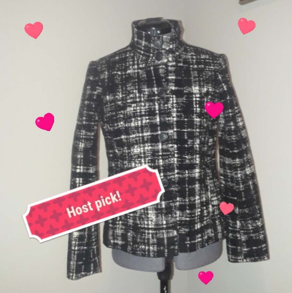 💕HP💕Ann Taylor Black & White Patterned Blazer
